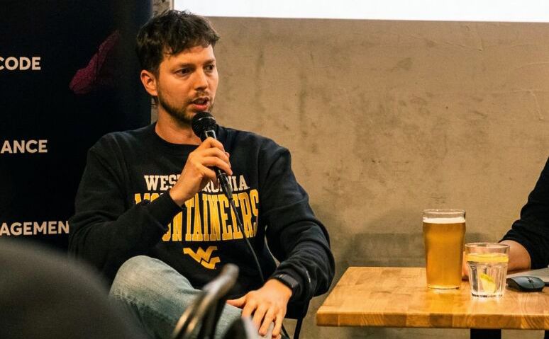 Bo sharing his startup journey